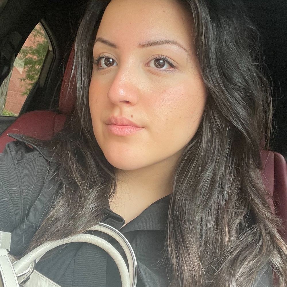 Meet your Posher, Deniz